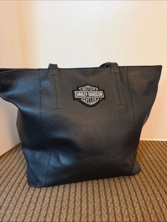 Harley-Davidson Handbags - Harley-Davidson Black Pebbled Leather Tote with Shield Patch